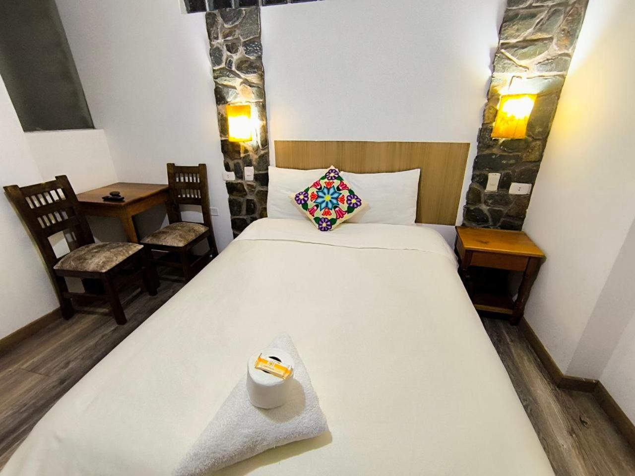 Hostal Balcon De Piedra Urubamba Esterno foto